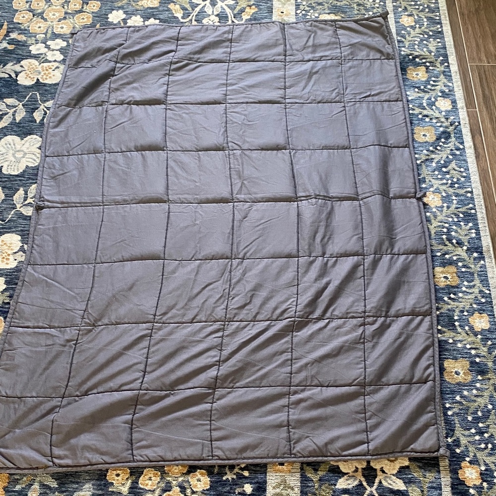 Gray weighted kids blanket 7 lbs